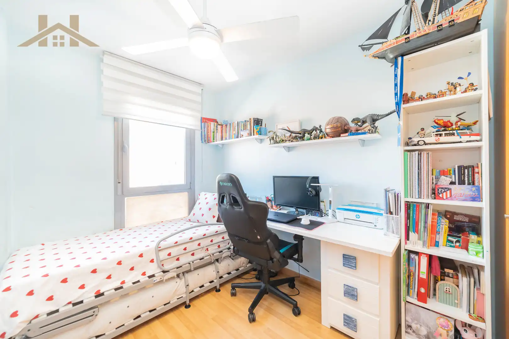 Bedroom of Flat for sale in Fuencarral - El Pardo
