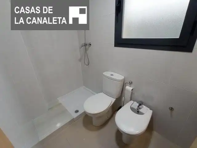 Bathroom of Flat for sale in Mislata  with Air Conditioner, Storage room and Balcony