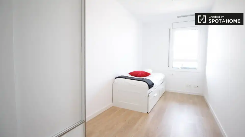 Habitación de Piso de alquiler en Barcelona con Aire acondicionado, Calefacción y Amueblado