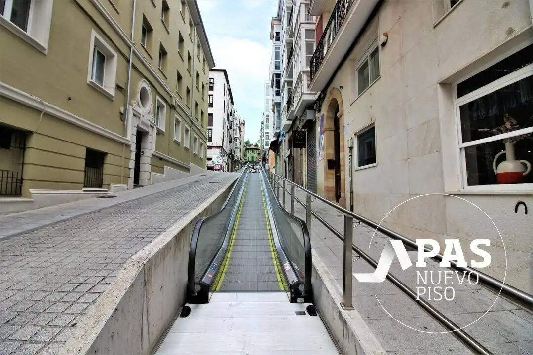 Vista exterior de Piso en venta en Santander con Alarma