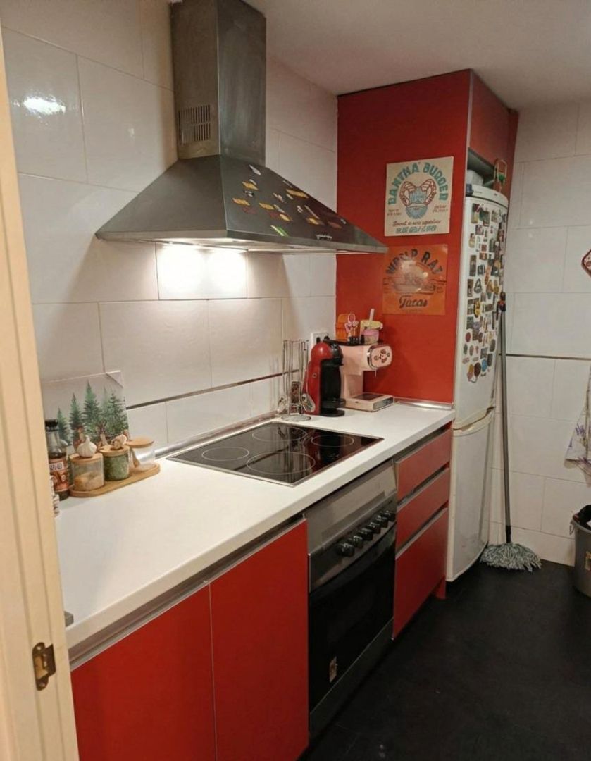 Kitchen of Flat for sale in  Madrid Capital  with Heating
