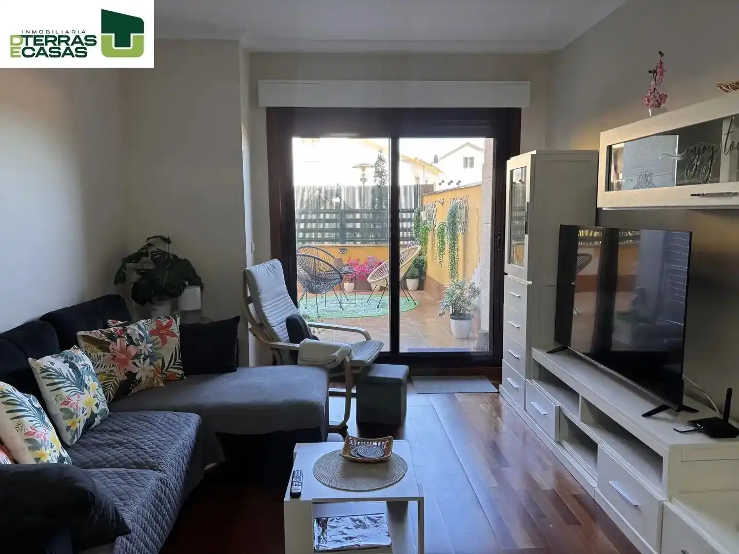 Sala de estar de Piso en venta en O Grove   con Aire acondicionado, Terraza y Trastero