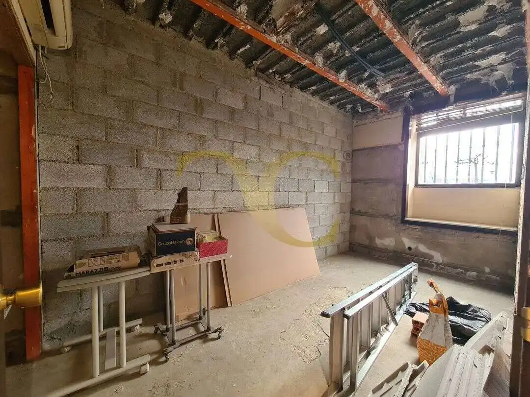 Commercial properties for rent in Gijón   with Air Conditioner