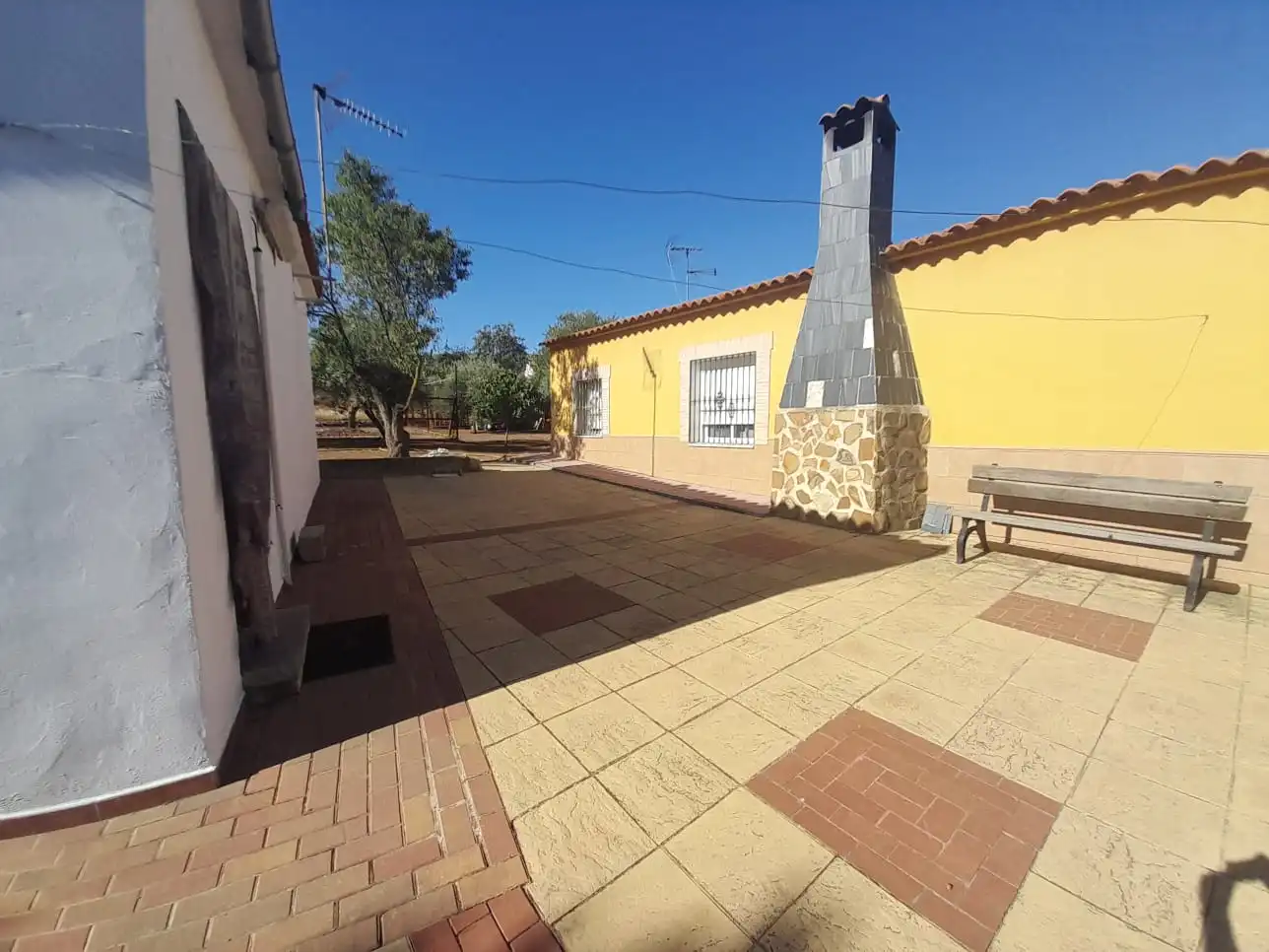 Vista exterior de Finca rústica en venta en Almodóvar del Campo con Trastero, Piscina y Amueblado