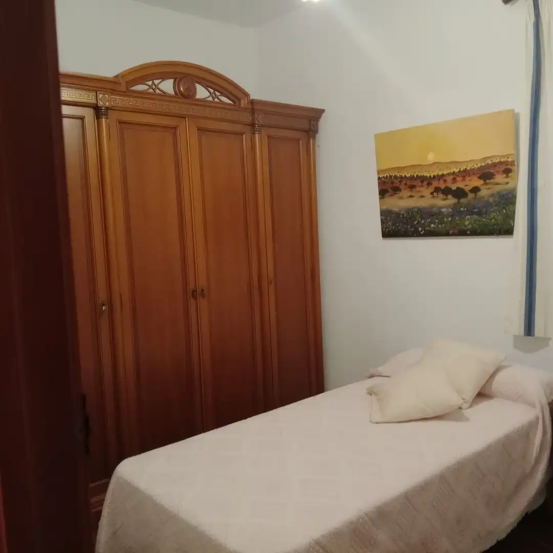 Habitación de Finca rústica en venta en Motril con Jardín privado, Piscina y Amueblado
