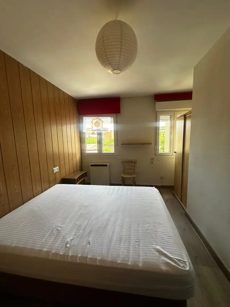 Habitación de Apartamento en venta en León Capital  con Calefacción, Parquet y Amueblado