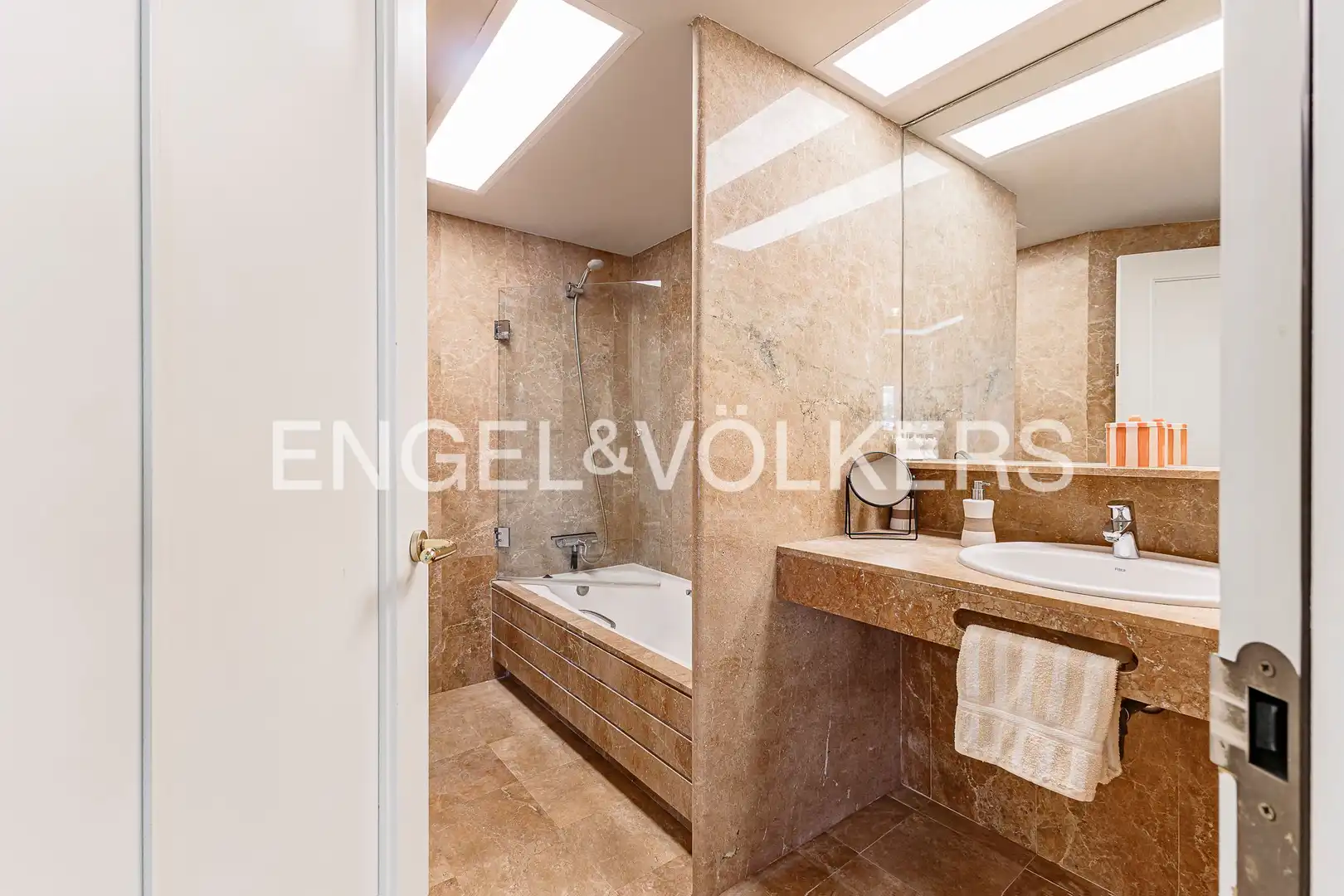 Flat with terrace for sale in Can Girona - Terramar - Vinyet, imagen 20