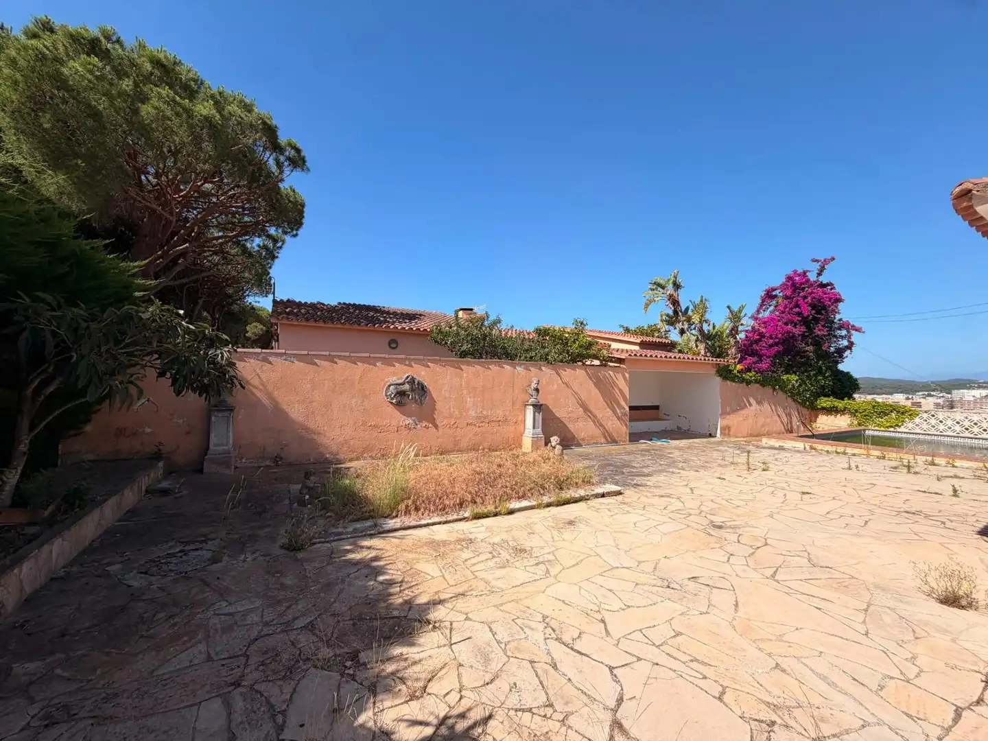 Vista exterior de Casa o xalet en venda en Lloret de Mar amb Calefacció, Piscina i Balcó