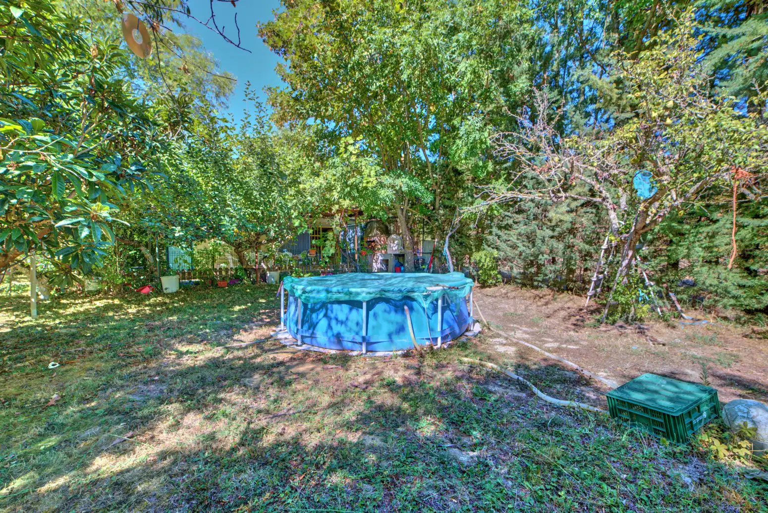 Swimming pool of Land for sale in Salinas de Oro / Jaitz