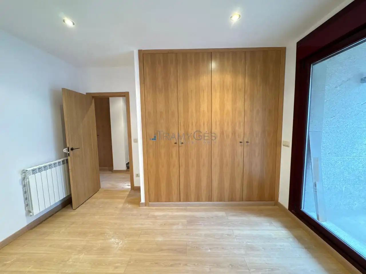 Habitación de Casa adosada en venta en Vigo  con Calefacción, Jardín privado y Terraza