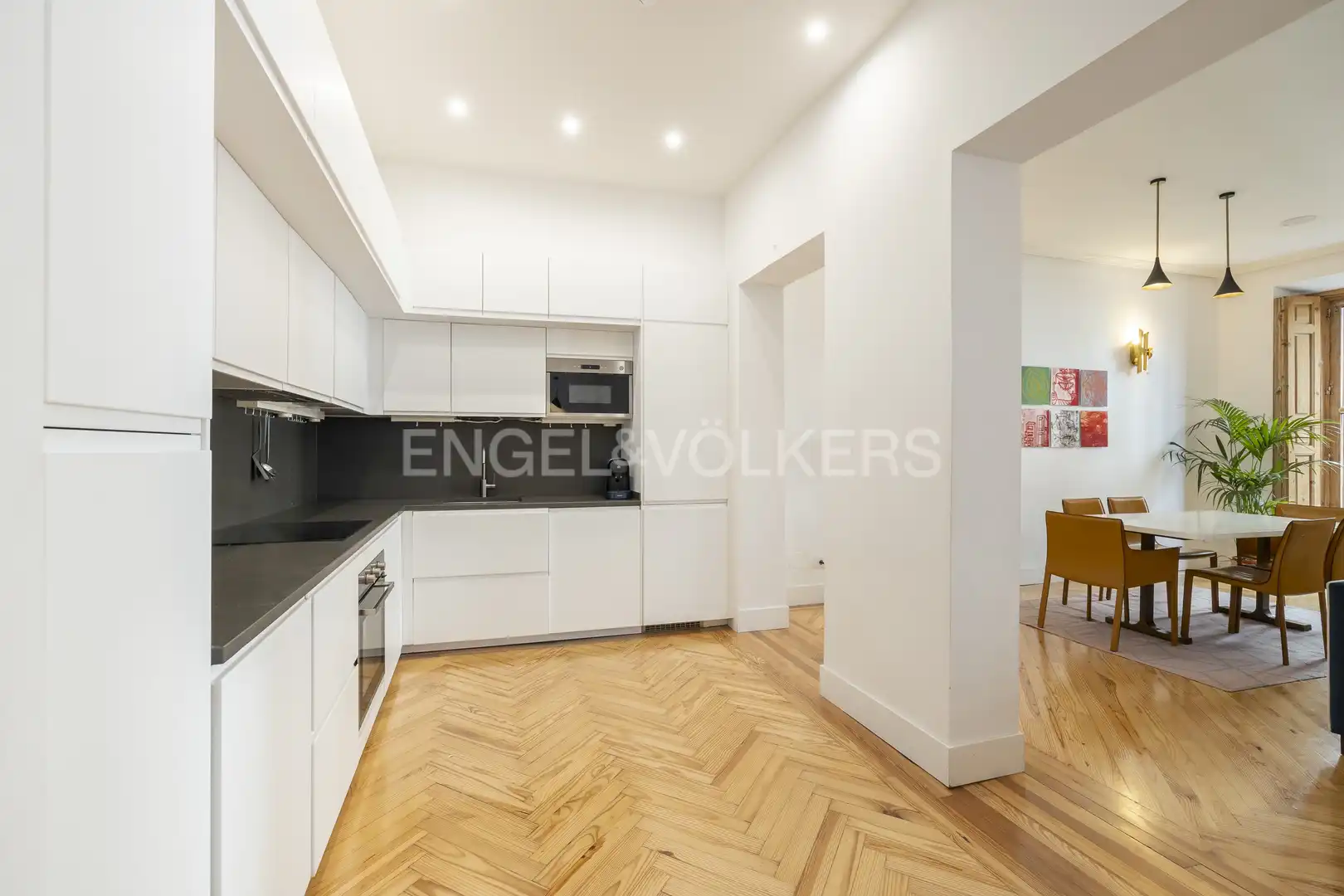 Cuina de Pis de lloguer en Madrid amb Aire condicionat, Calefacció i Parquet