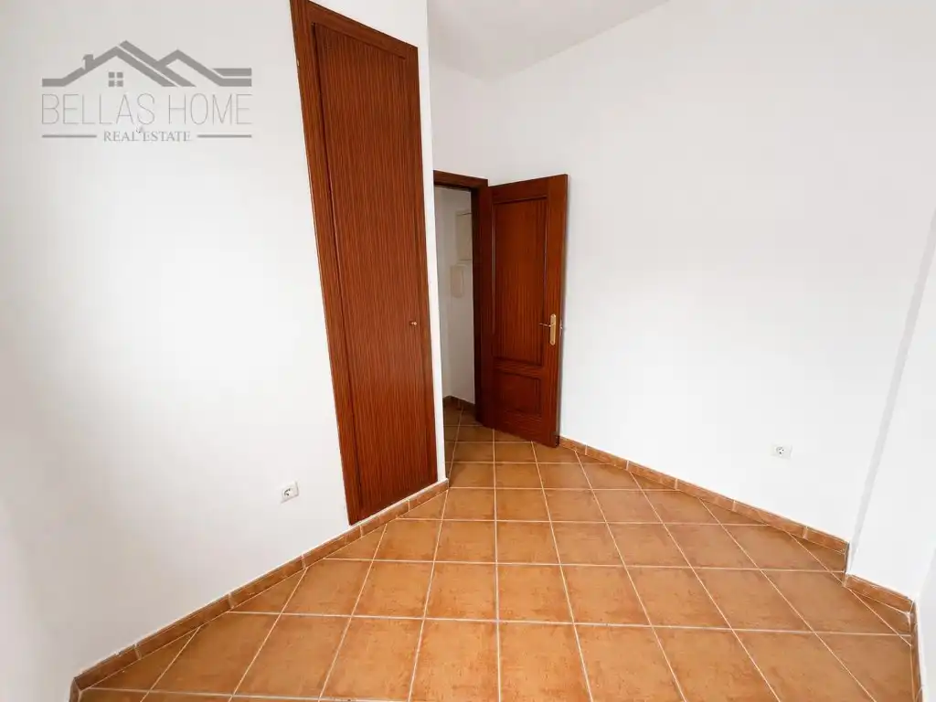 Piso en venta en Estepona con Balcón