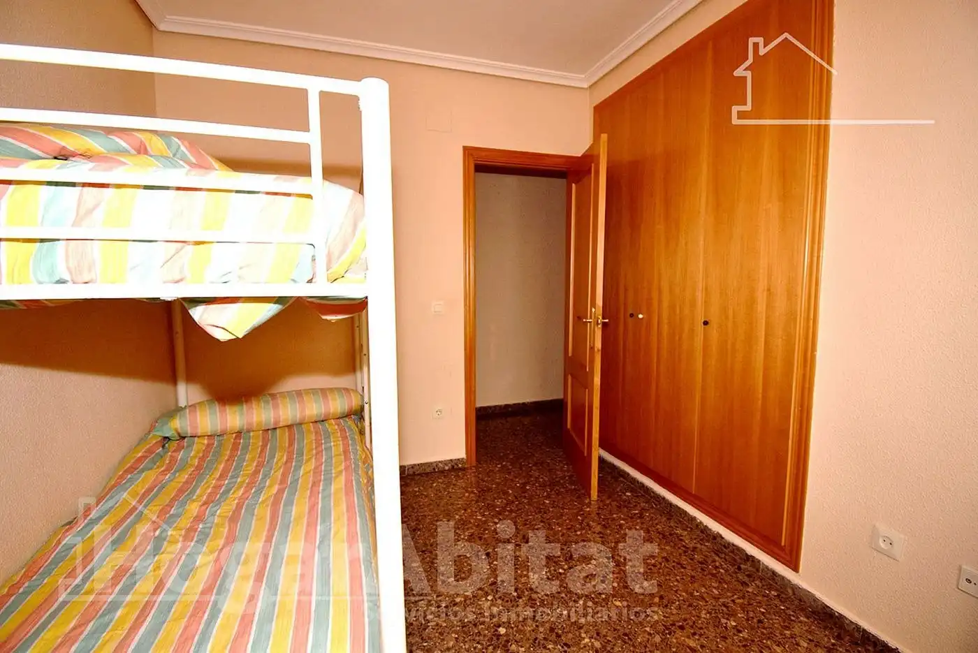 Bedroom of Flat for sale in Onda  with Air Conditioner, Terrace and Storage room