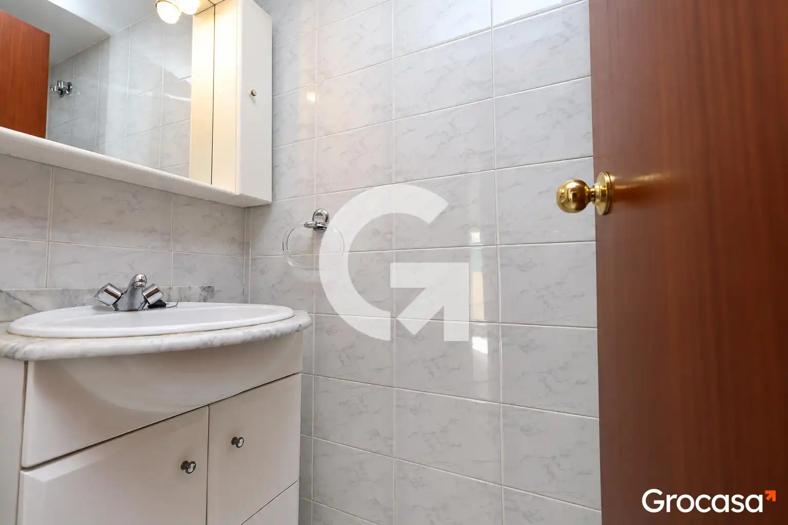 Bathroom of Flat for sale in Rubí  with Heating, Oven and Balcony