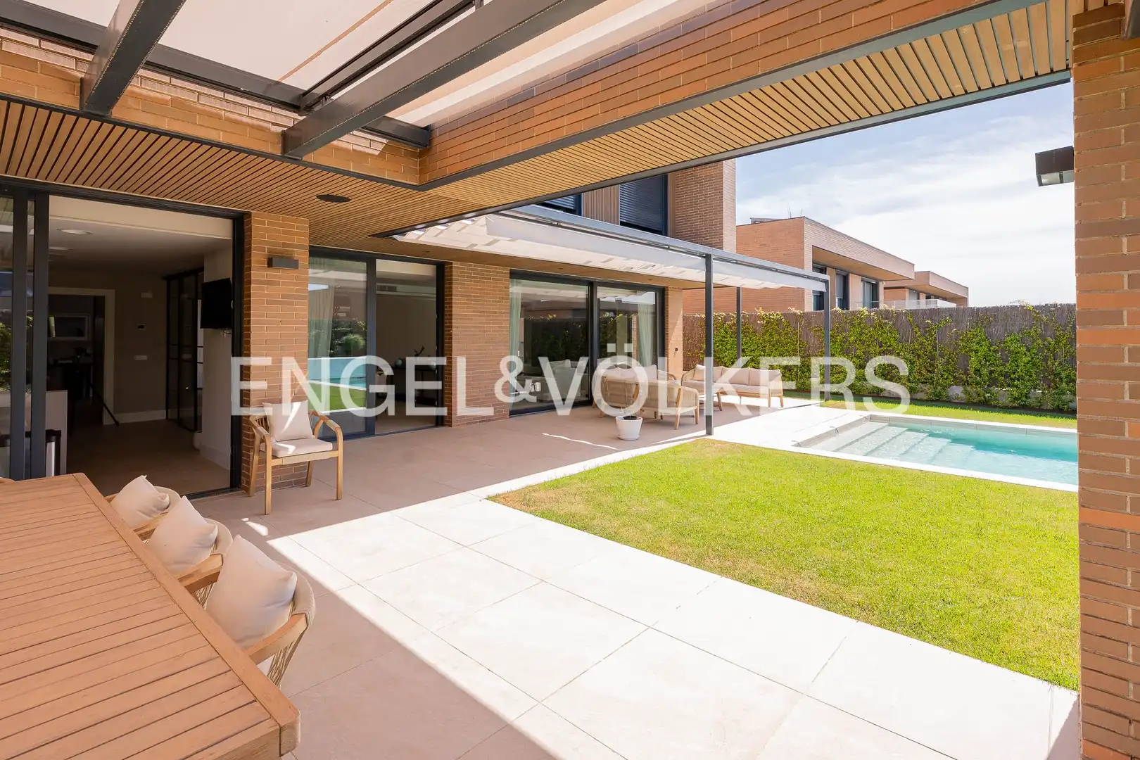 Terraza de Casa o chalet en venta en Las Rozas de Madrid con Aire acondicionado, Calefacción y Jardín privado