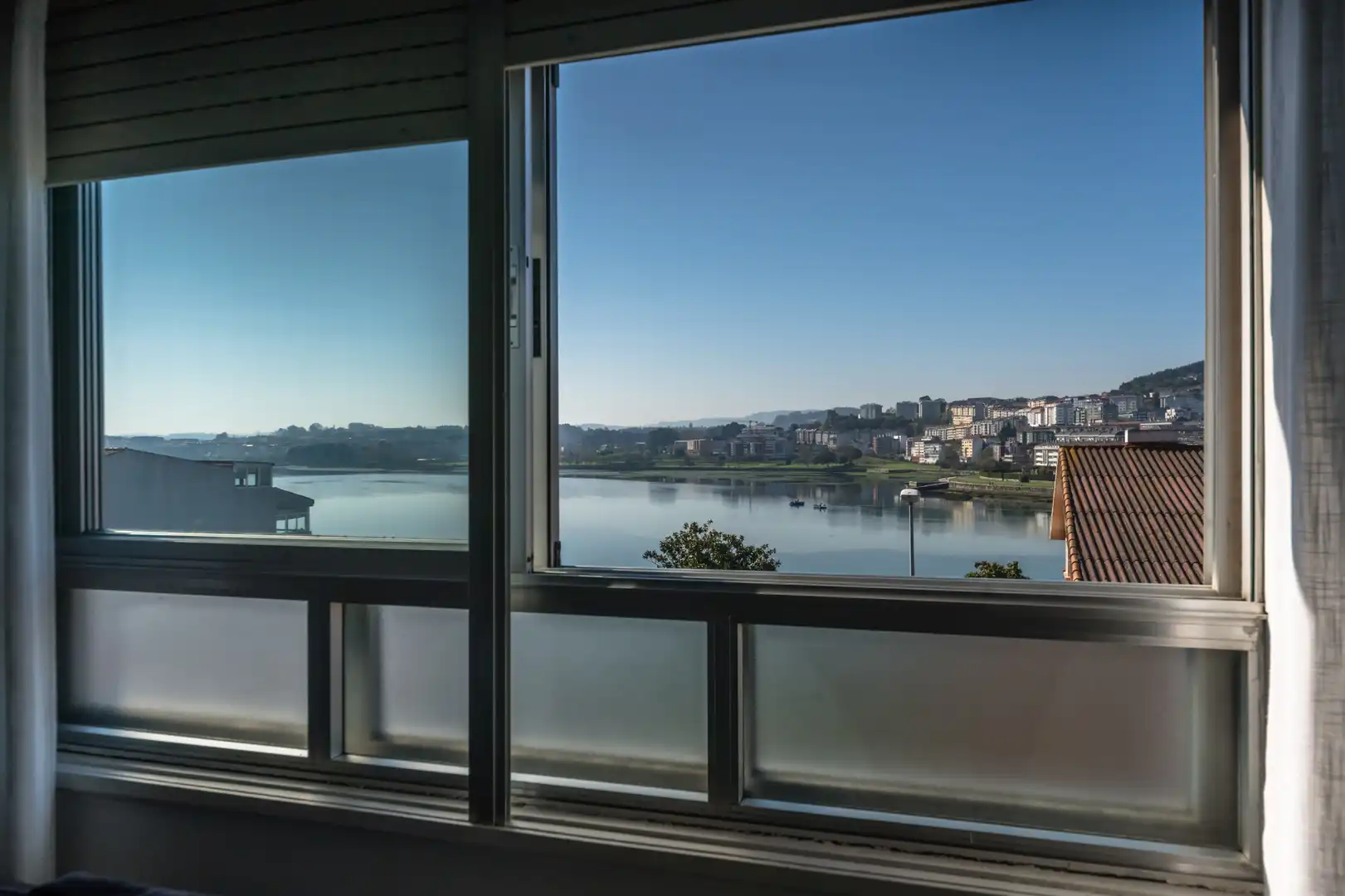 Habitación de Piso en venta en Oleiros con Calefacción, Parquet y Horno