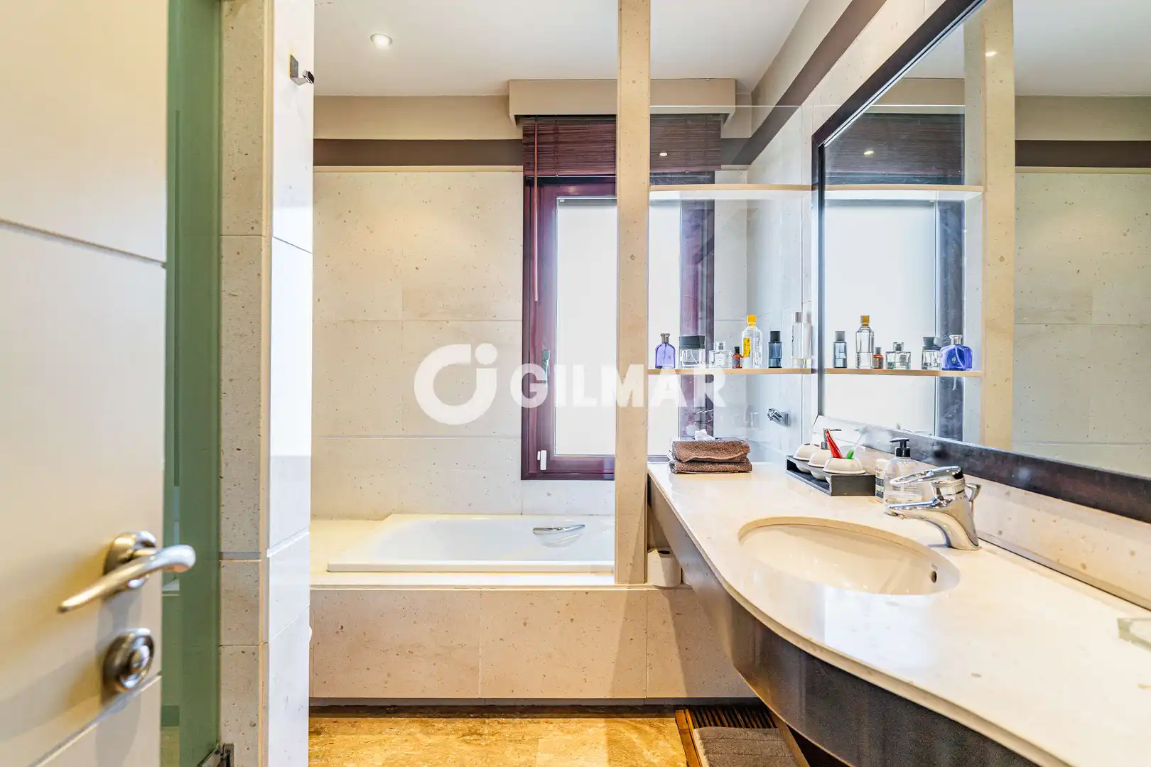 Chalet con piscina en venta en Zona Monte El Pilar, imagen 19