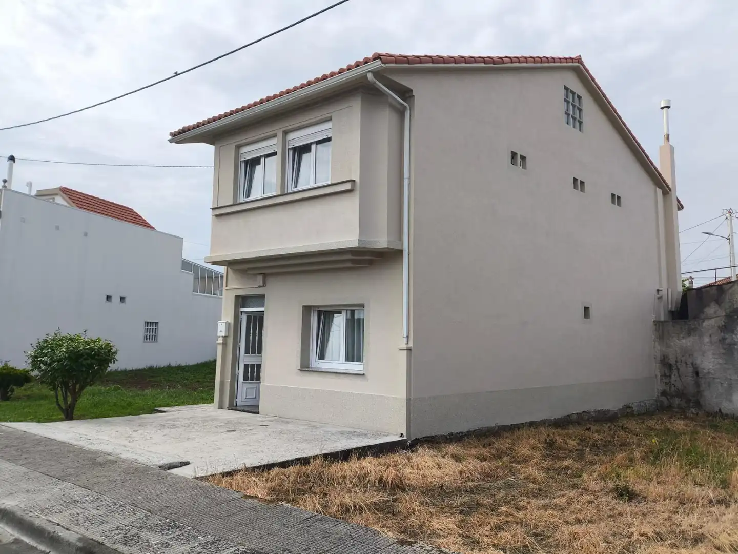 Exterior view of Houses for rent in Carballo  with Air Conditioner, Heating and Storage room