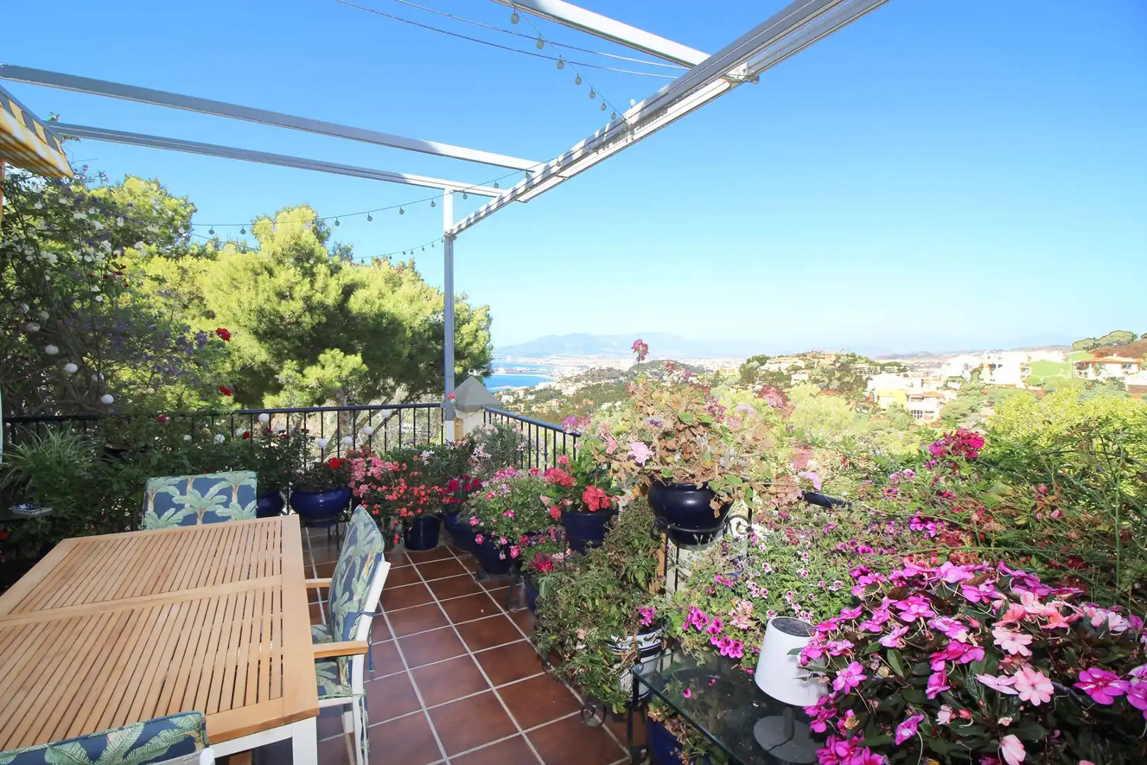 Maison mitoyenne avec piscine à vendre à TORREON 6