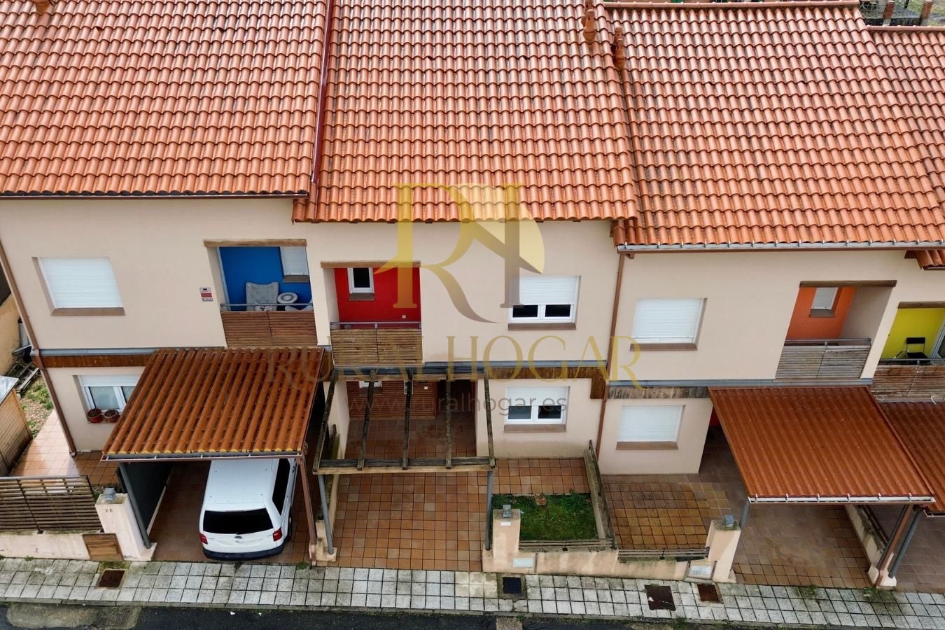 Exterior view of Single-family semi-detached for sale in Cifuentes  with Heating, Private garden and Parquet flooring