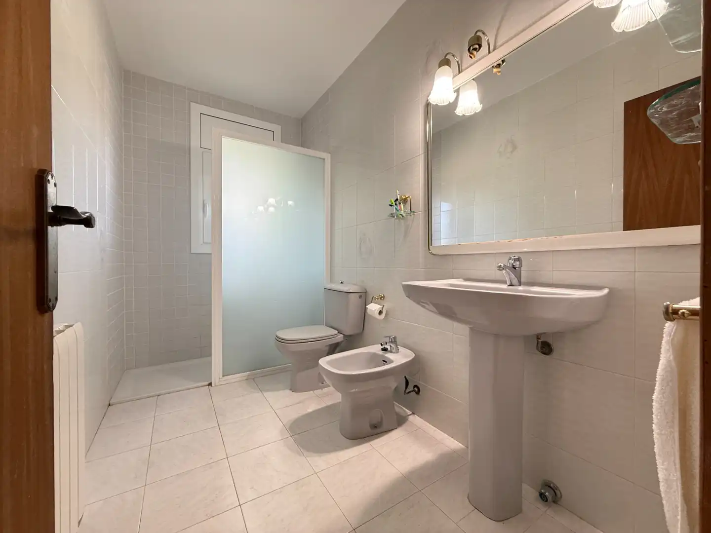 Bathroom of Houses for sale in Botarell, Tarragona