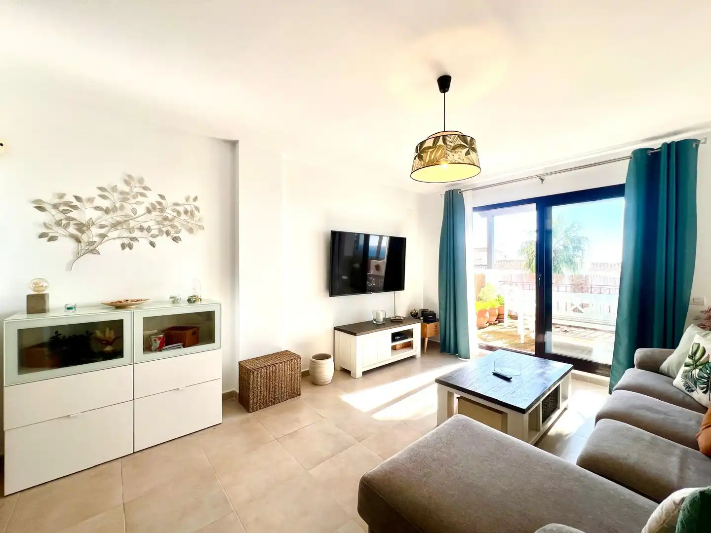 Sala de estar de Ático en venta en Marbella con Aire acondicionado, Calefacción y Terraza