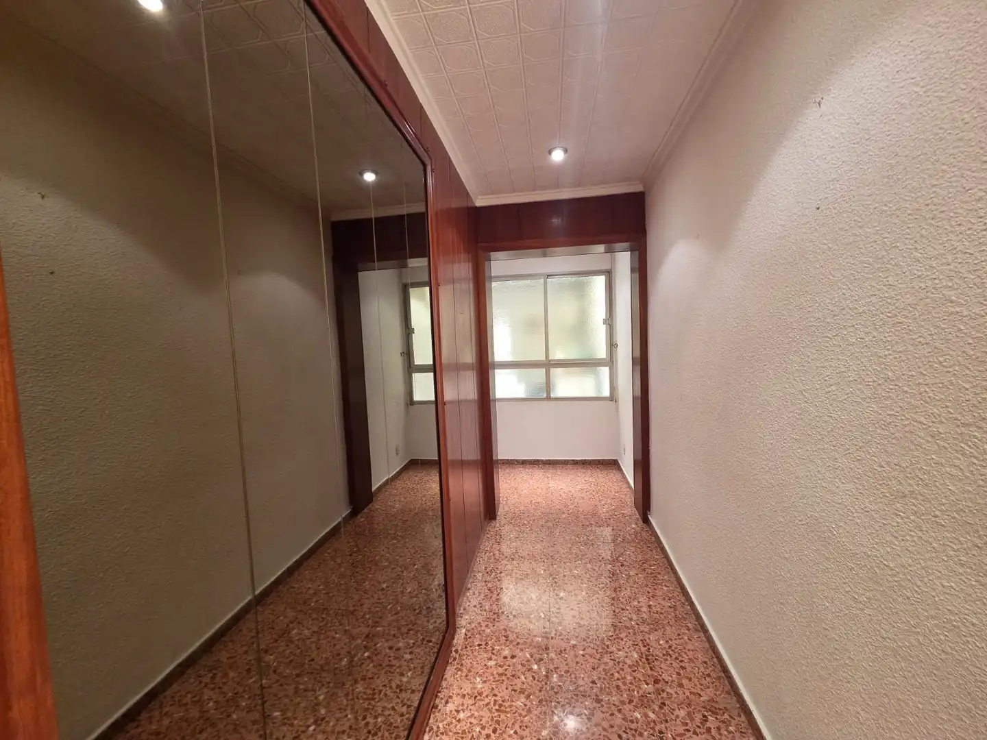 Wohnung zum Verkauf in Elda mit Balkon