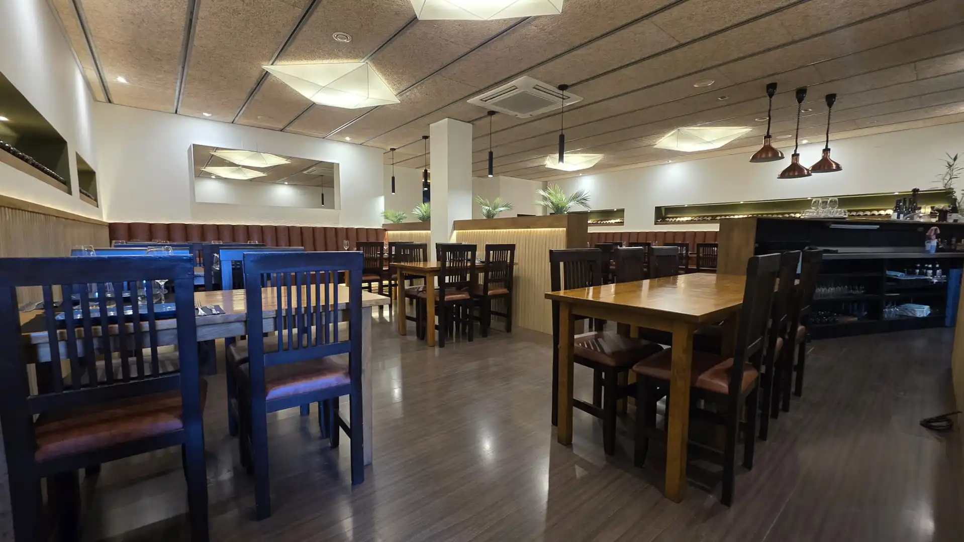 Commercial properties for transfer in Taradell