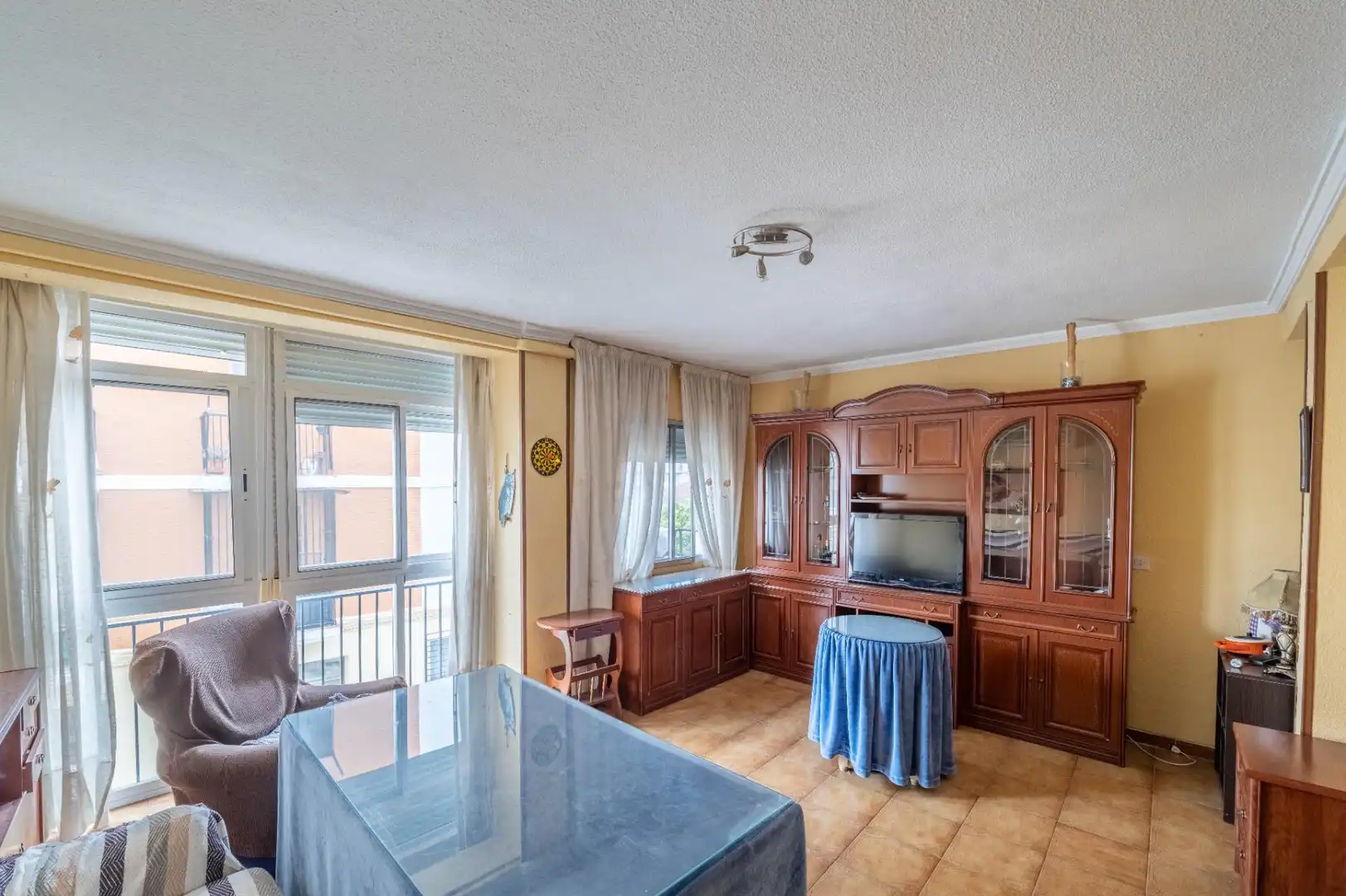 Sala de estar de Piso en venta en  Granada Capital