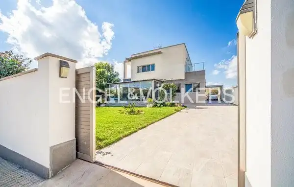 Vista exterior de Casa o chalet de alquiler en Riba-roja de Túria con Aire acondicionado, Calefacción y Jardín privado