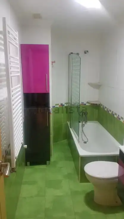 Bany de Pis de lloguer en Meliana, Valencia