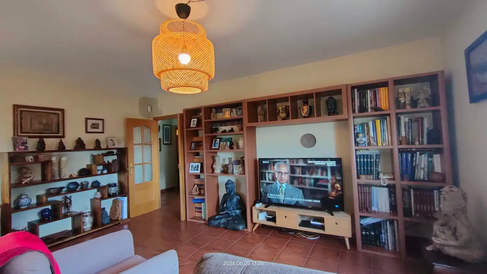 Sala d'estar de Casa o xalet en venda en El Casar amb Calefacció, Jardí privat i Terrassa