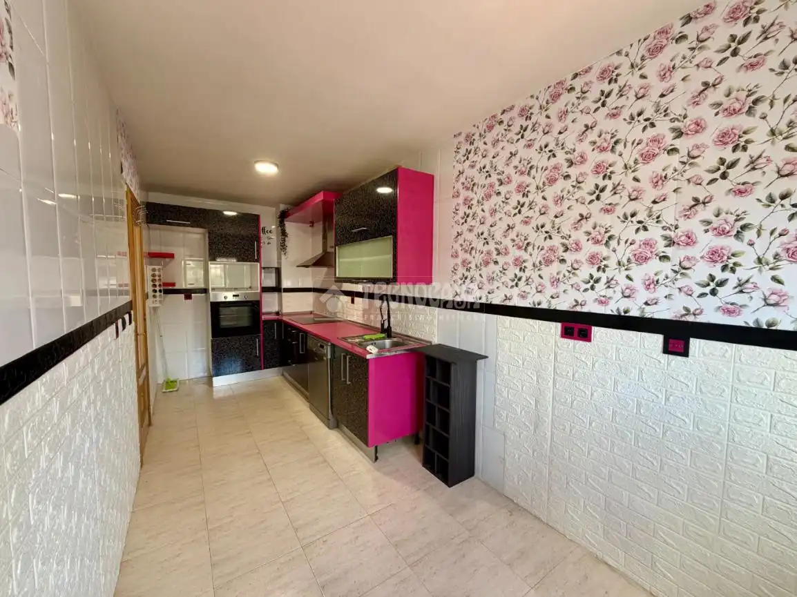 Kitchen of Detached homes for sale in Azuqueca de Henares