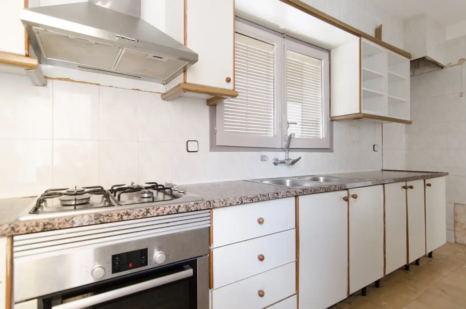 Cuina de Casa o xalet de lloguer en Navarcles amb Calefacció i Balcó