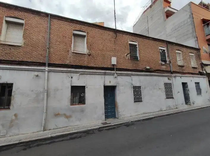 Vista exterior de Piso en venta en Madrid
