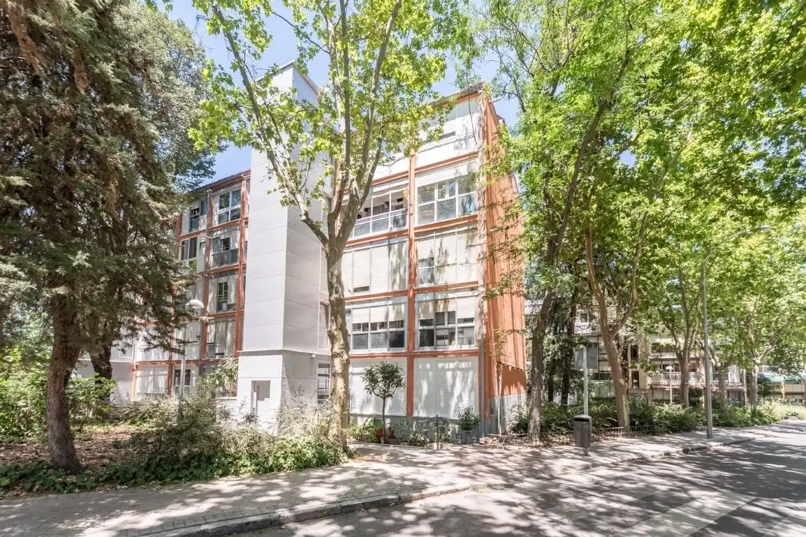 Exterior view of Flat for sale in Madrid  with Heating and Storage room