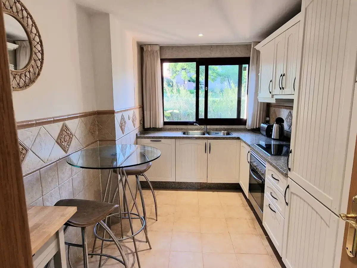 Kitchen of Flat for rent in Benahavís  with Air Conditioner, Private garden and Terrace