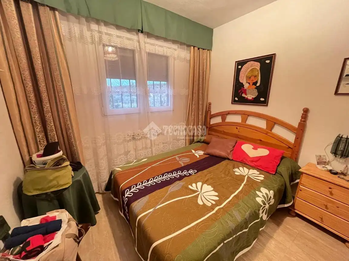 Habitación de Casa o chalet en venta en Los Navalmorales con Aire acondicionado, Calefacción y Amueblado
