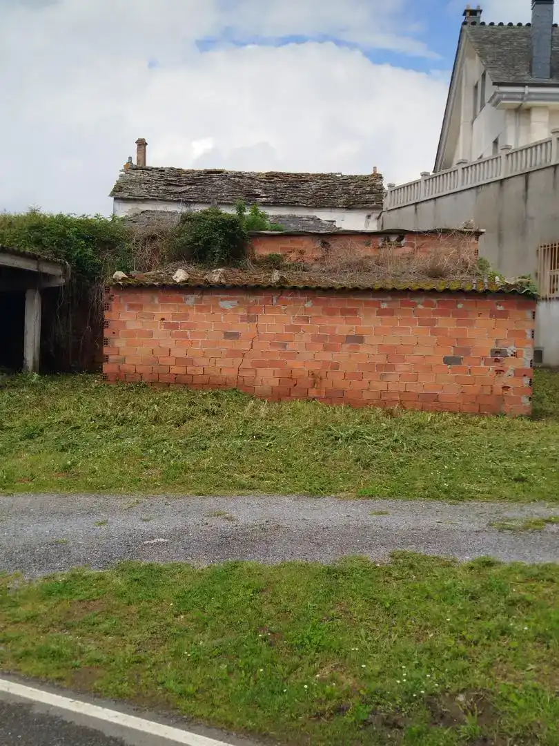 Piso en venta en Guntín con Jardín privado