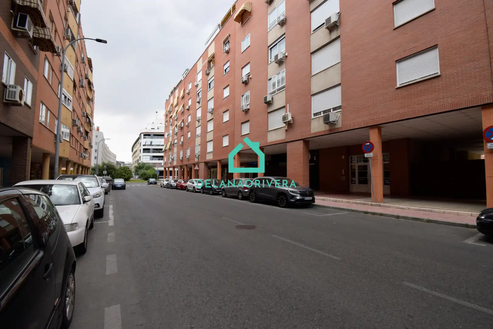 Außenansicht von Geschaftsraum zum Verkauf in Alcalá de Henares