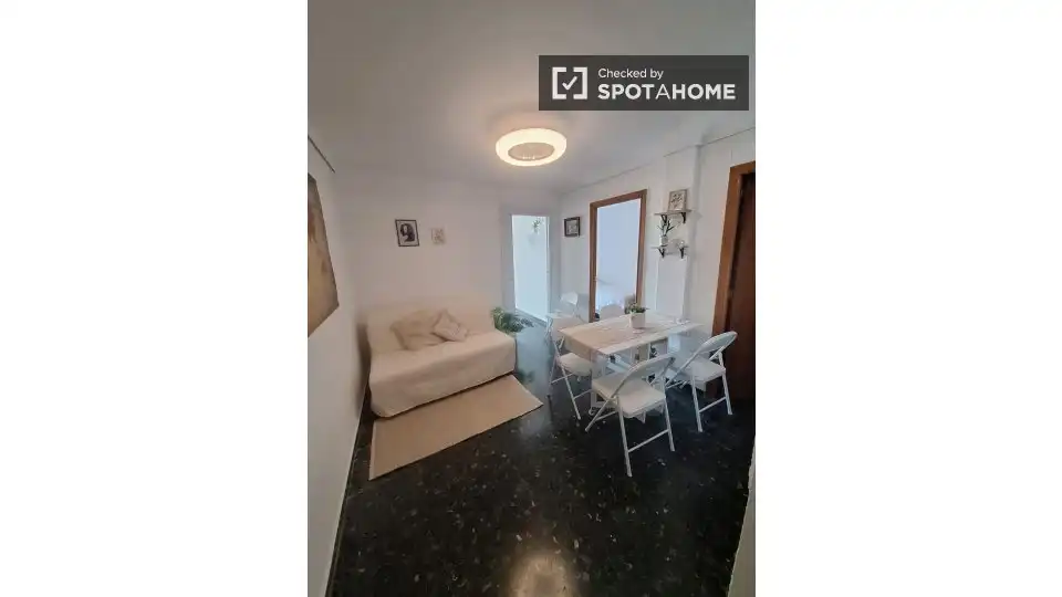 Exterior view of Flat for rent in Moncada  with Air Conditioner, Heating and Furnished