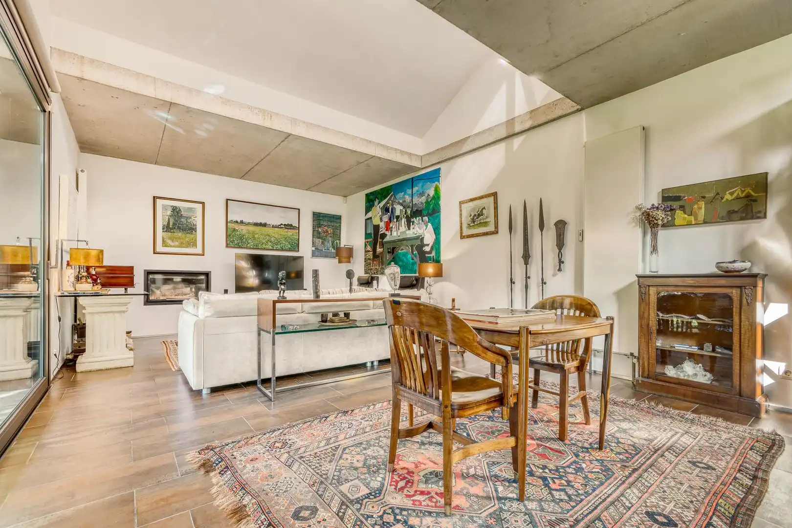 Sala de estar de Finca rústica en venta en Boadella i les Escaules con Calefacción, Jardín privado y Terraza