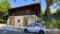 Vista exterior de Casa o xalet en venda en Lobios amb Jardí privat