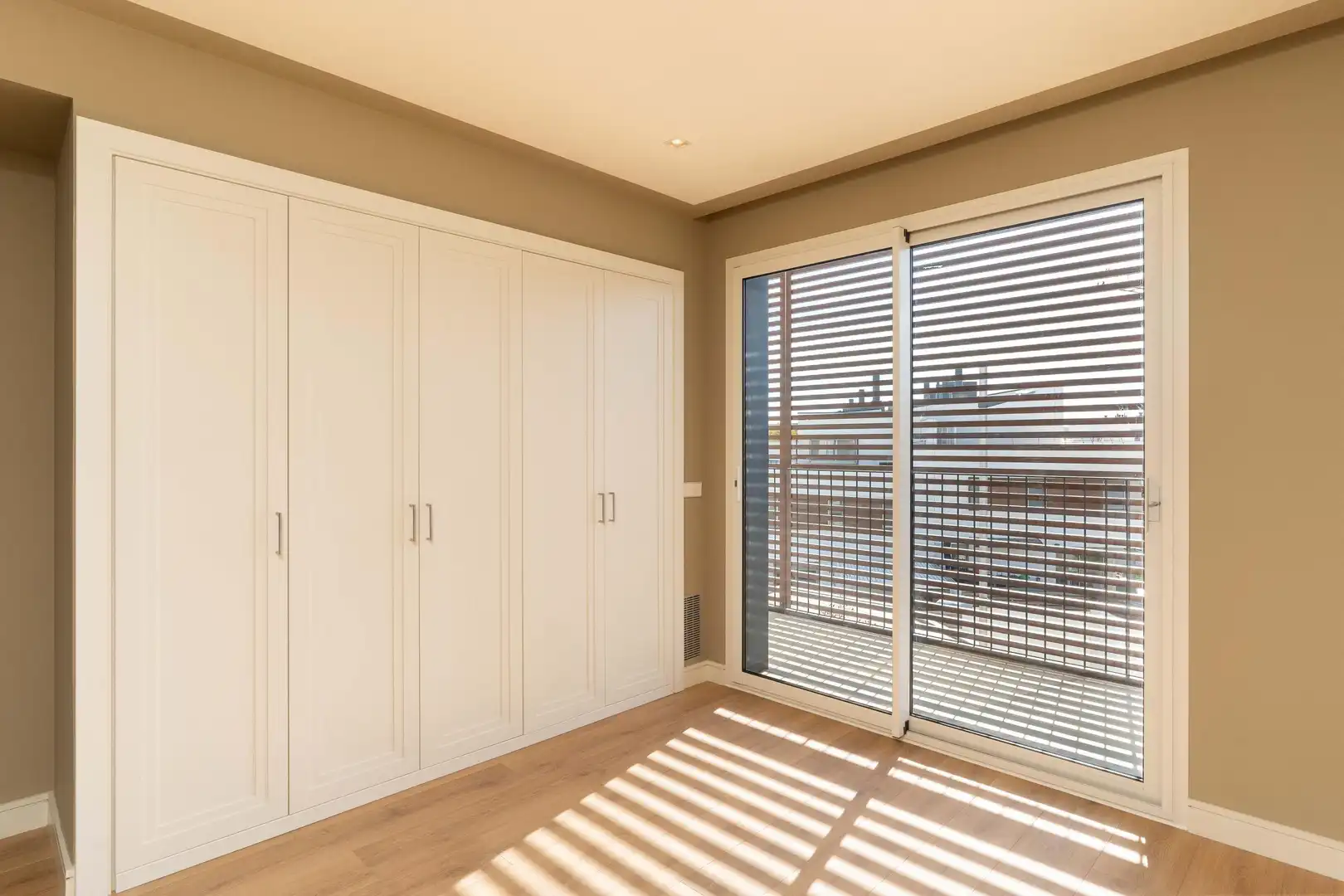 Wohnung zur Miete in RDA. JEAN MONNET 230-238, SABADELL, Can Gambús
