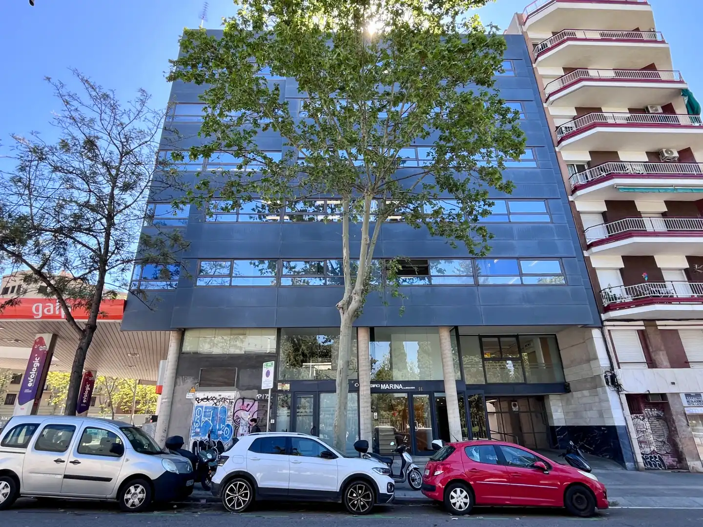 Außenansicht von Büro zur Miete in Barcelona mit Klimaanlage und Heizung