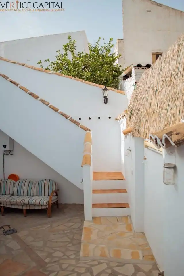 Houses for sale in Villanueva de Algaidas  with Air Conditioner, Terrace and Swimming Pool