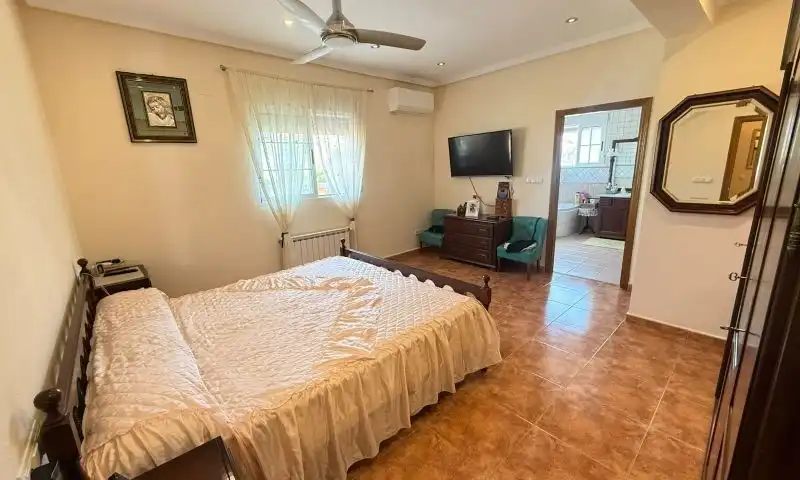 Villa zum Verkauf in Calle  Almendro, imagen 40