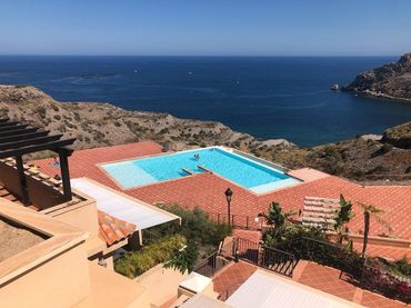 Apartment with pool for sale in Isla del Fraile