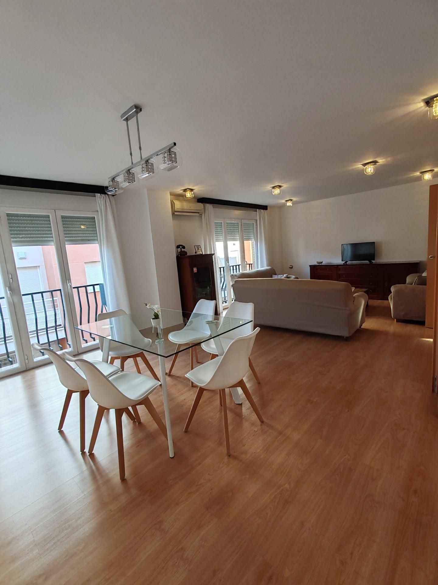 Sala d'estar de Pis en venda en Huétor Vega amb Aire condicionat, Calefacció i Parquet