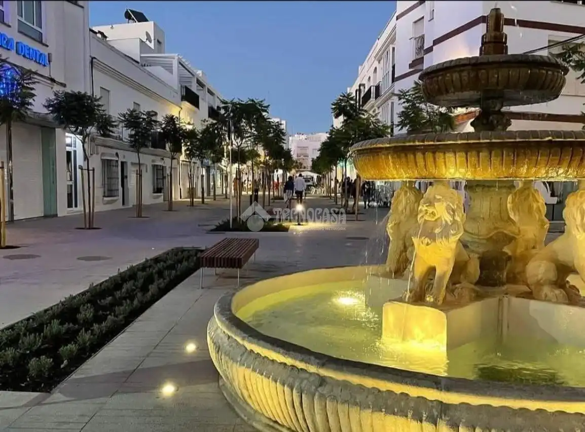 Vista exterior de Pis en venda en Conil de la Frontera amb Aire condicionat, Calefacció i Balcó